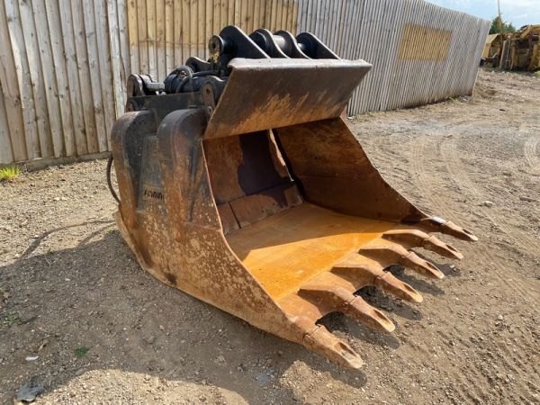 Bucket 80mm Pin (18 - 26 Ton Excavator)